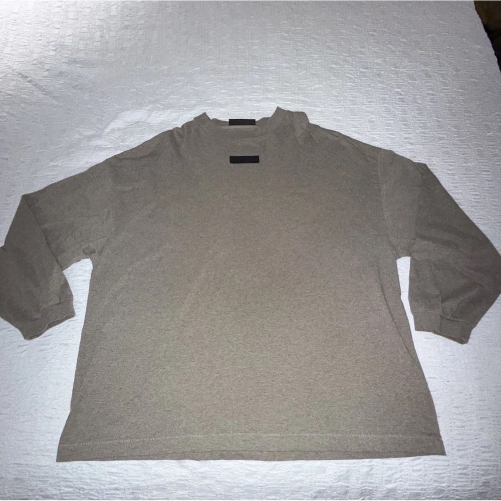 Fear of God Essentials soft mens L oversized Fits 2xl long sleeve tan sweatshirt